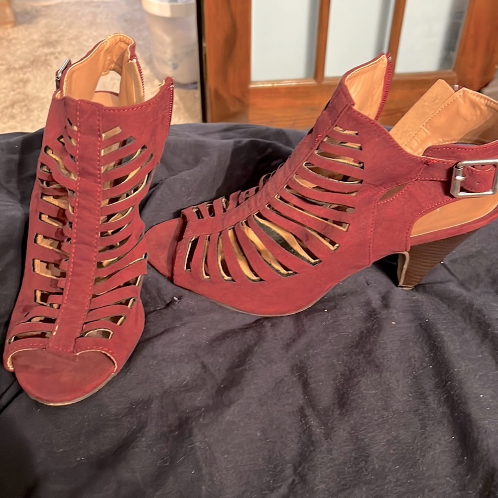 Side zip open toed heels
